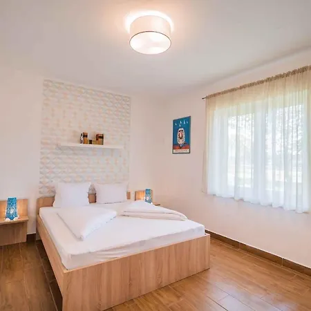 Holiday home Magdolna In Siofok/balaton 36166 *