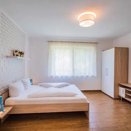 Magdolna In Siofok/balaton 36166 Holiday home *